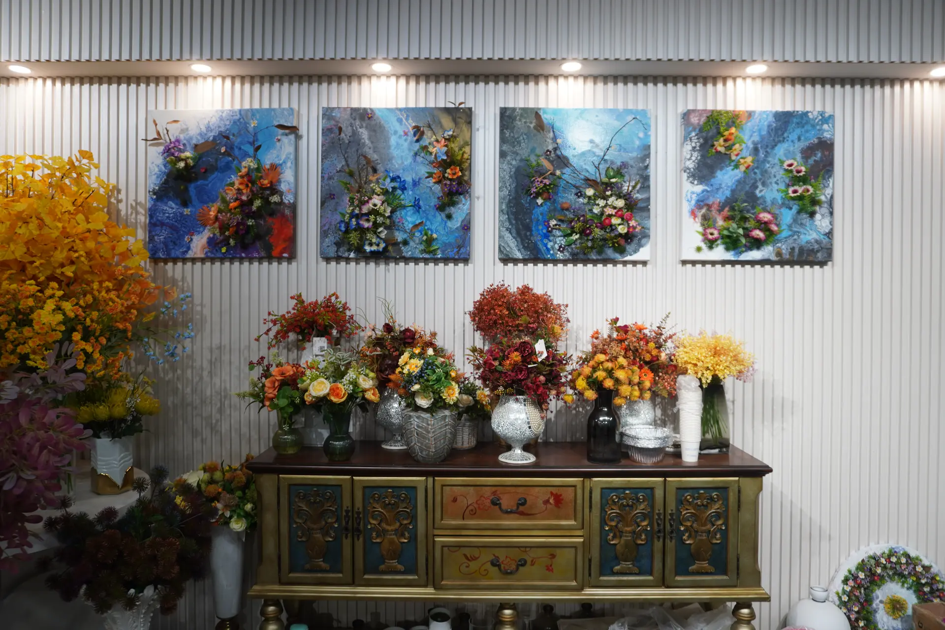 LuckyFloral factory and product showroom